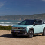 Renault 4 E-Tech electric orders open for R-Pass customers – with three years’ free servicing when purchased via Mobilize Financial Services